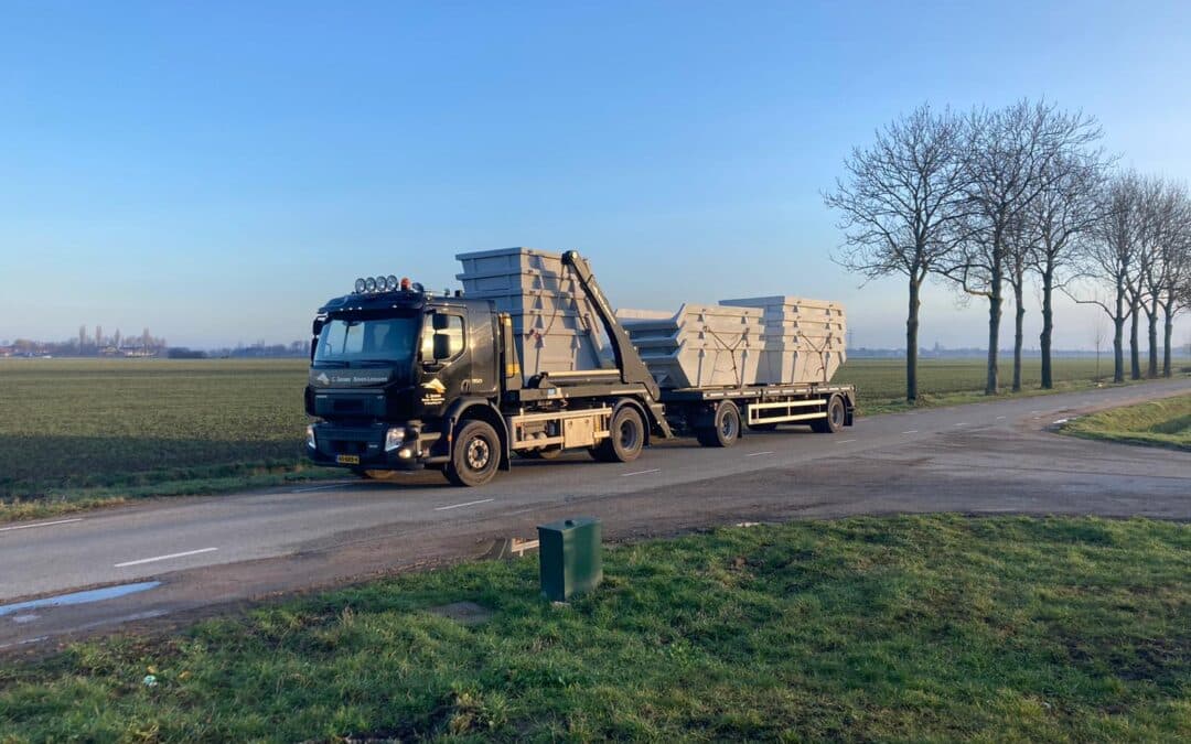 Nieuwe containers op weg naar de spuiter!