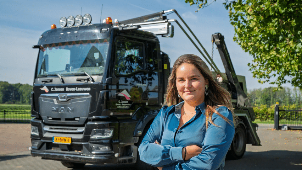 Tess staat haar mannetje