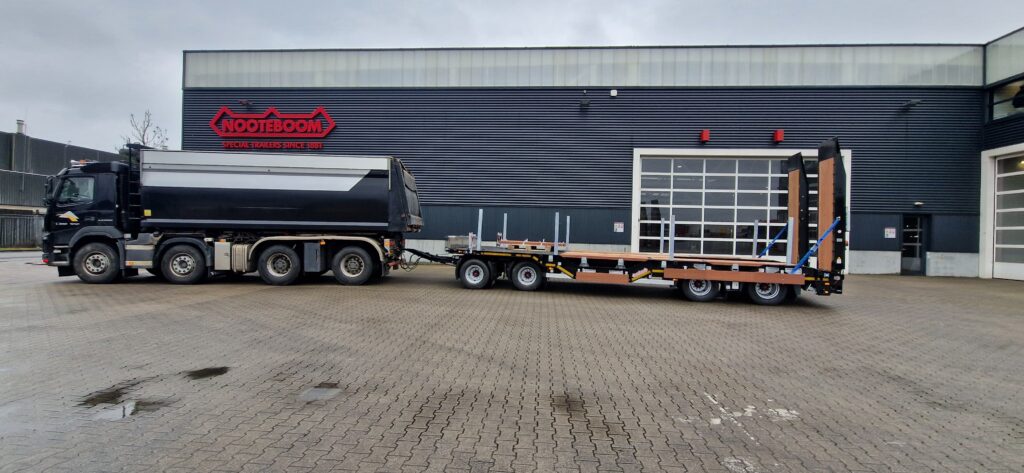 nieuwe dieplader C Jansen Nooteboom trailers